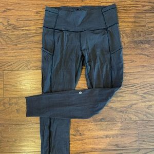 Lululemon black checked Legging